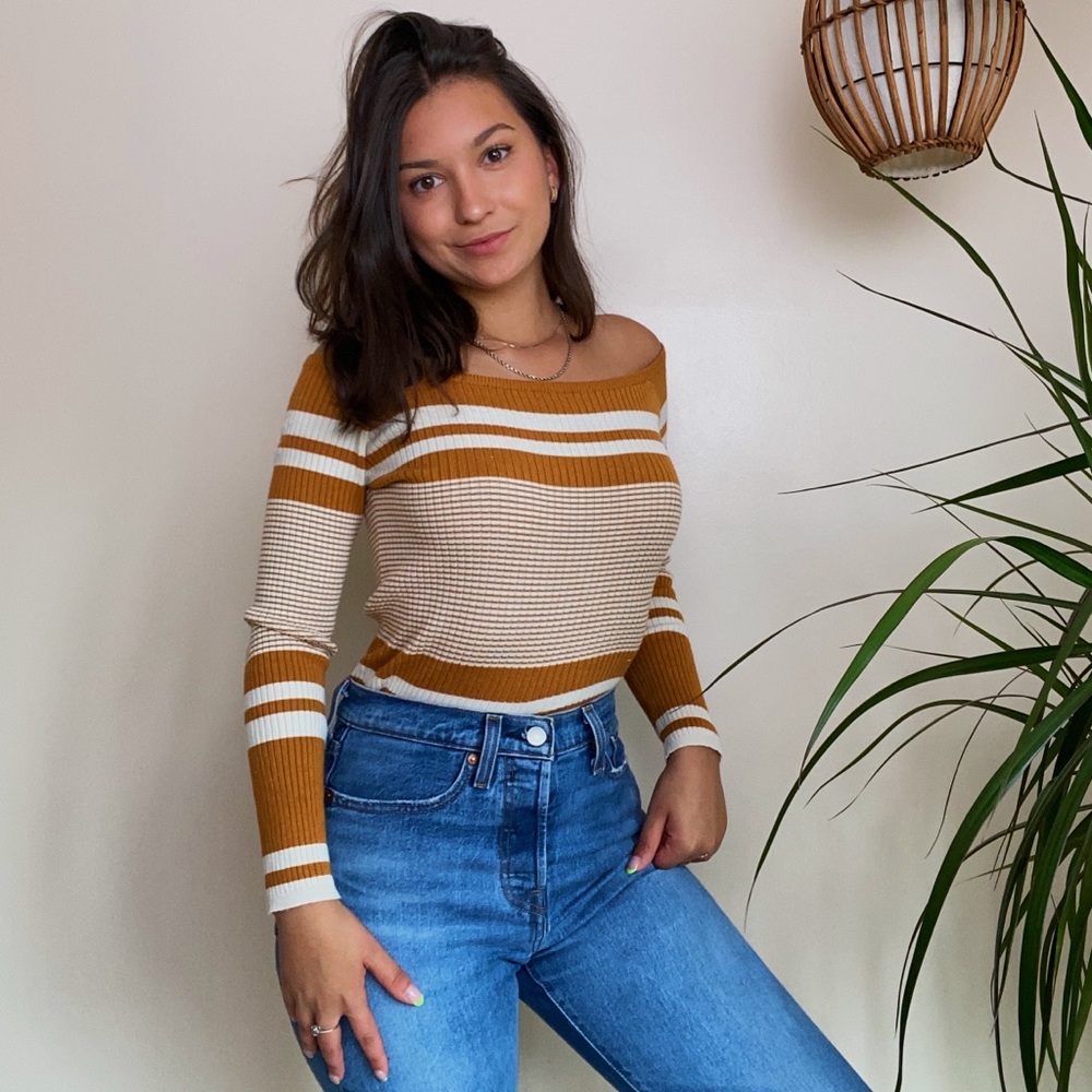 Pacsun off the shoulder sweater!!